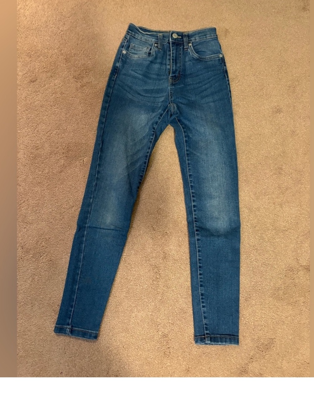 3 for $14 Aeropostale Skinny Jeans in Blue Wash size 0